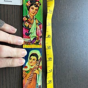 BNWT Blue Q Wristband